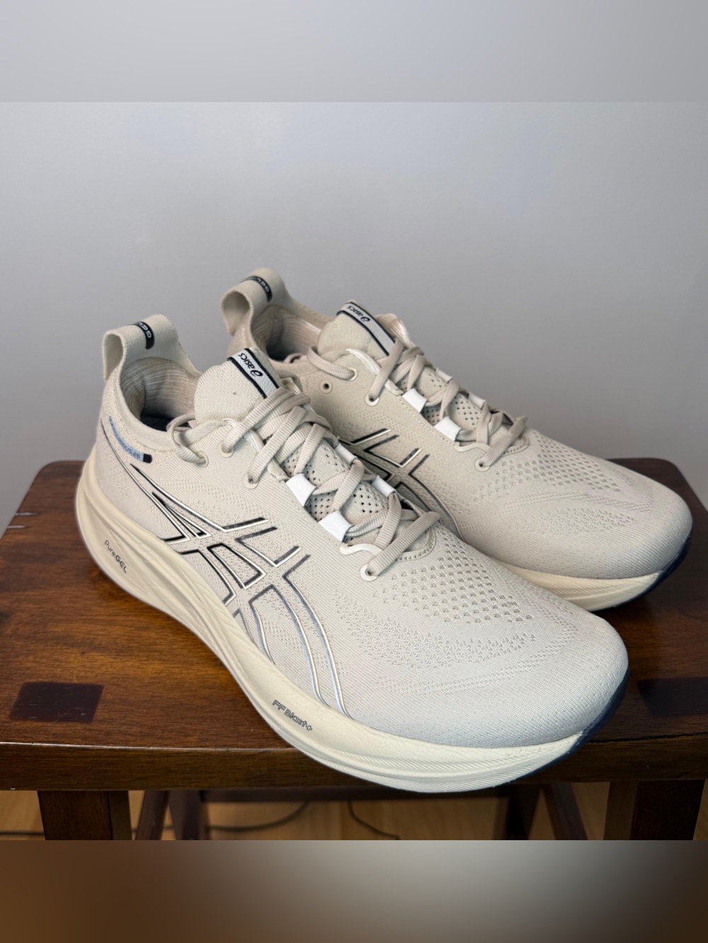 ASICS Gel-Nimbus 26 Men’s 11 Sheet Rock Thunder Blue Running Shoes 1011B794